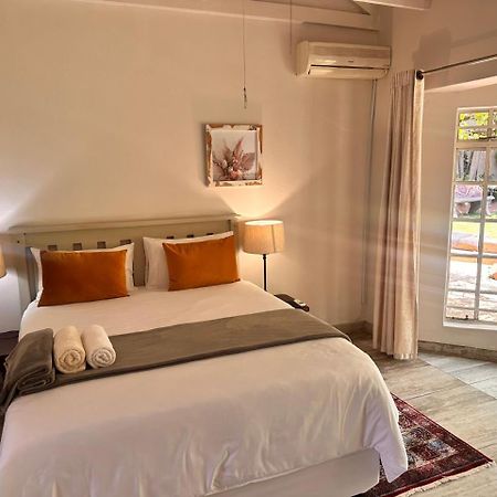 Woods Guest House 米德尔堡 外观 照片