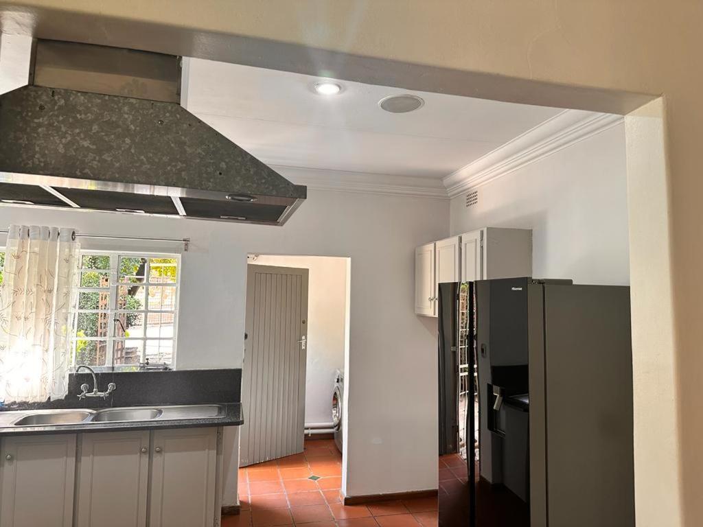 Woods Guest House 米德尔堡 外观 照片