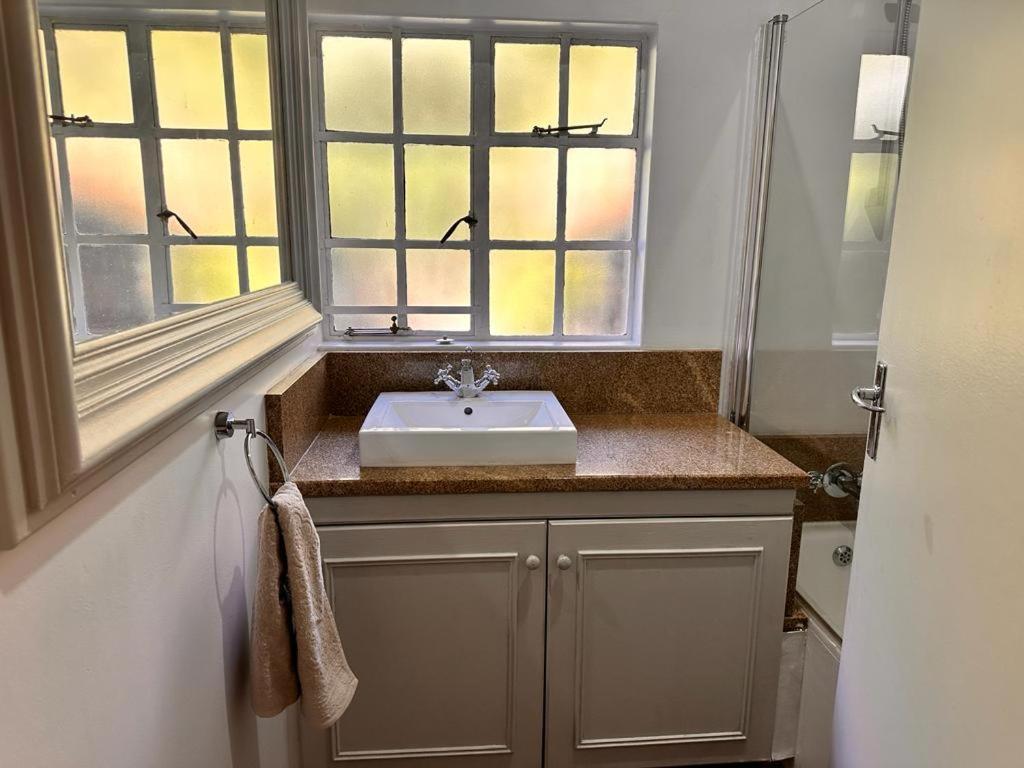 Woods Guest House 米德尔堡 外观 照片