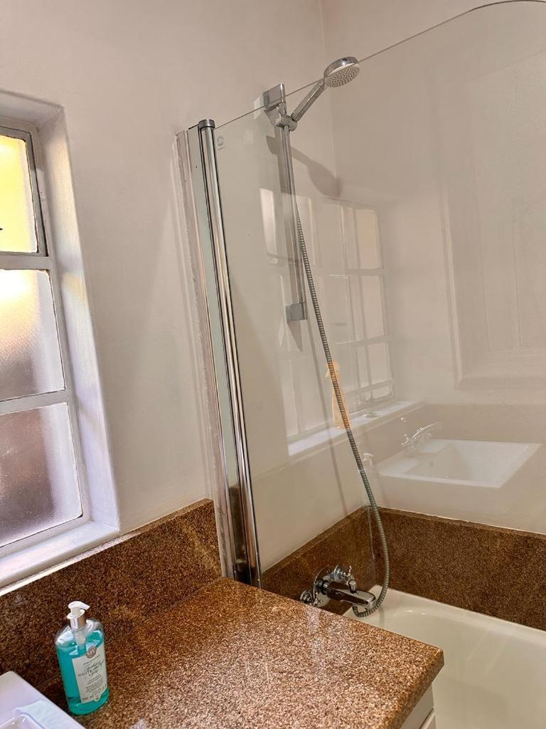 Woods Guest House 米德尔堡 外观 照片