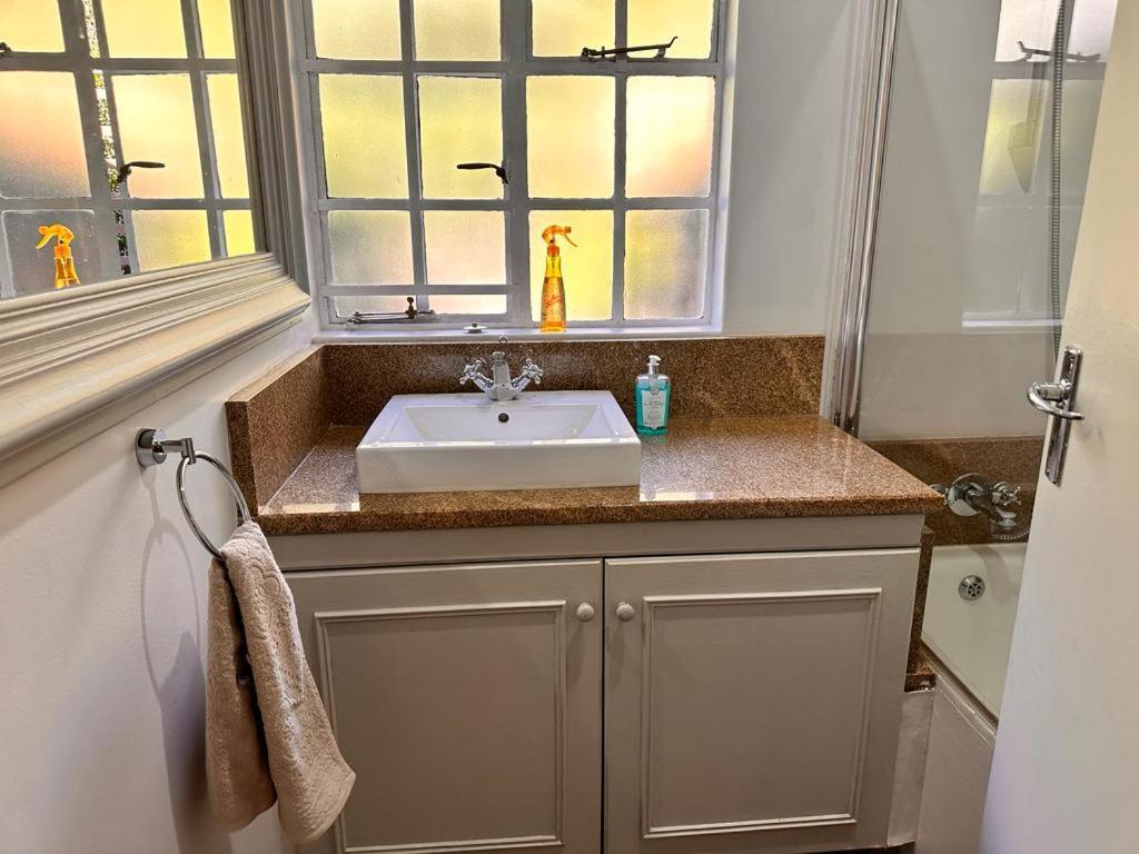 Woods Guest House 米德尔堡 外观 照片